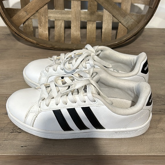 Adidas Grand Court Sneakers - Picture 3 of 5